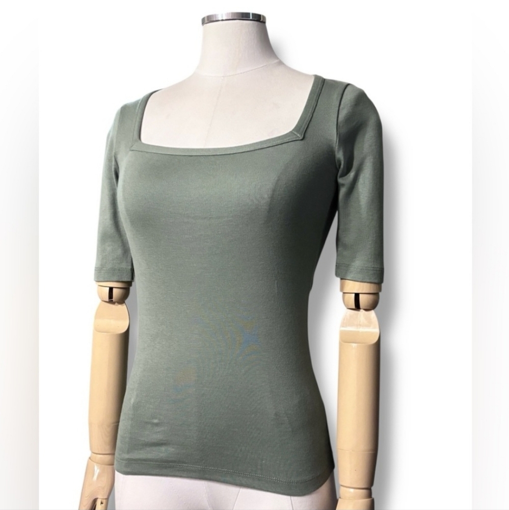 J. CREW Perfect Fit Sage Green Square Neck Top Elbow Length Sleeves Size XXS